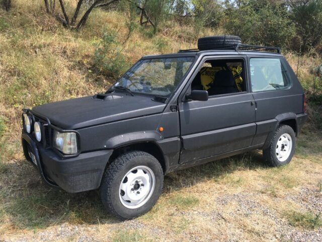 Vehicule rondier 4x4